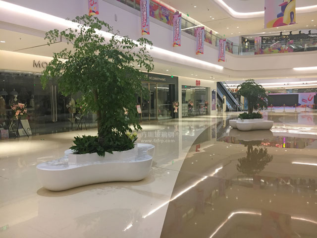 玻璃鋼商場休閑椅結合綠植美陳江蘇寶能環球匯