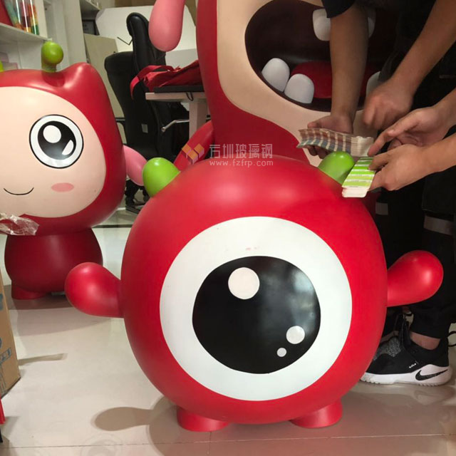深圳美術教育品牌卡通IP形象玻璃鋼雕塑定制