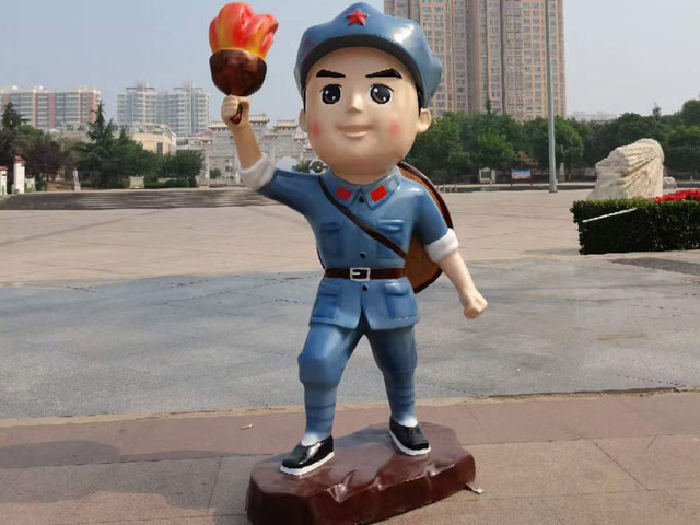 玻璃鋼卡通八路軍戰(zhàn)士人物雕塑造型